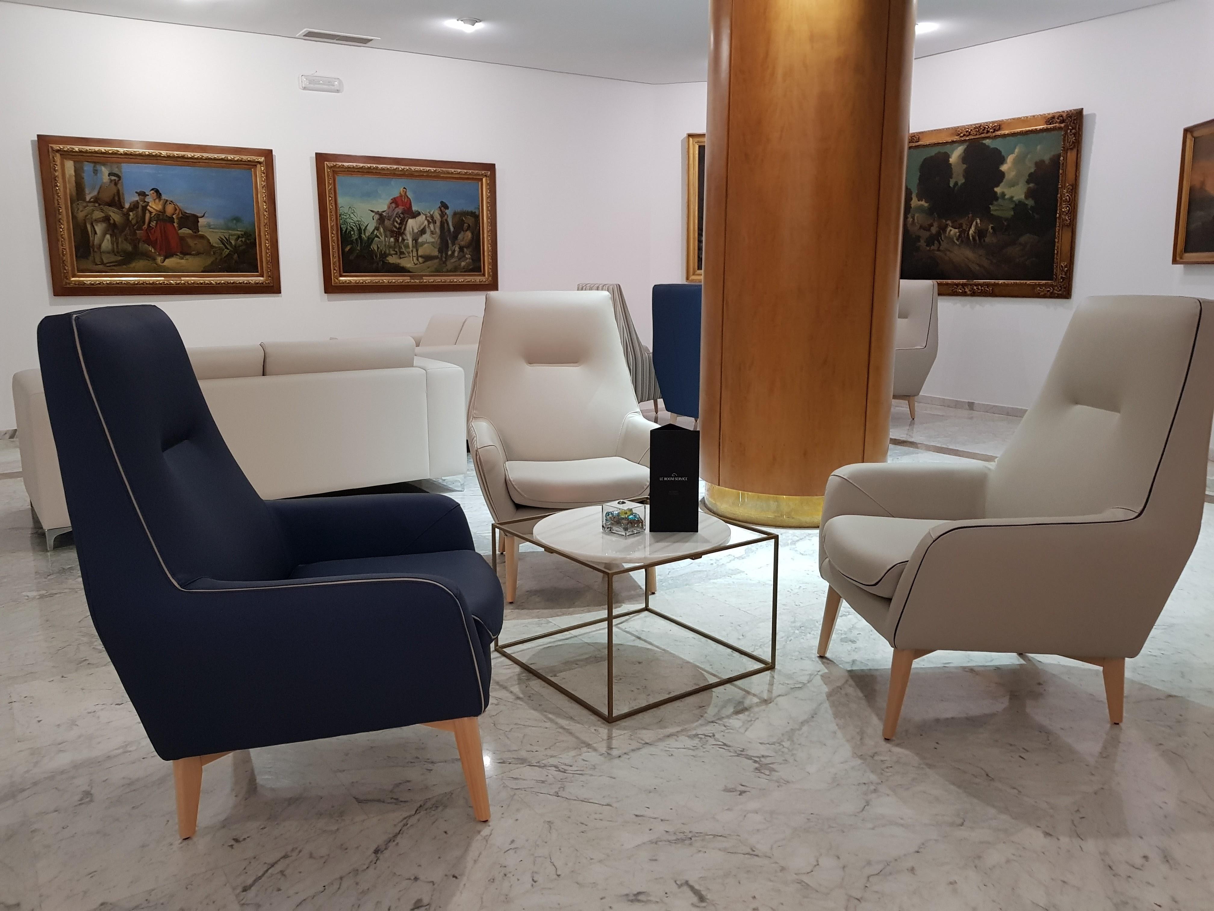 Hotel Pasarela Севиля Екстериор снимка
